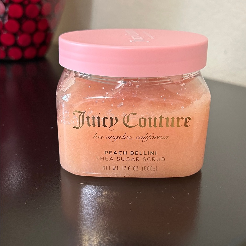 Juicy Couture Peach Bellini Shea Sugar Scrub - Peach and Pink